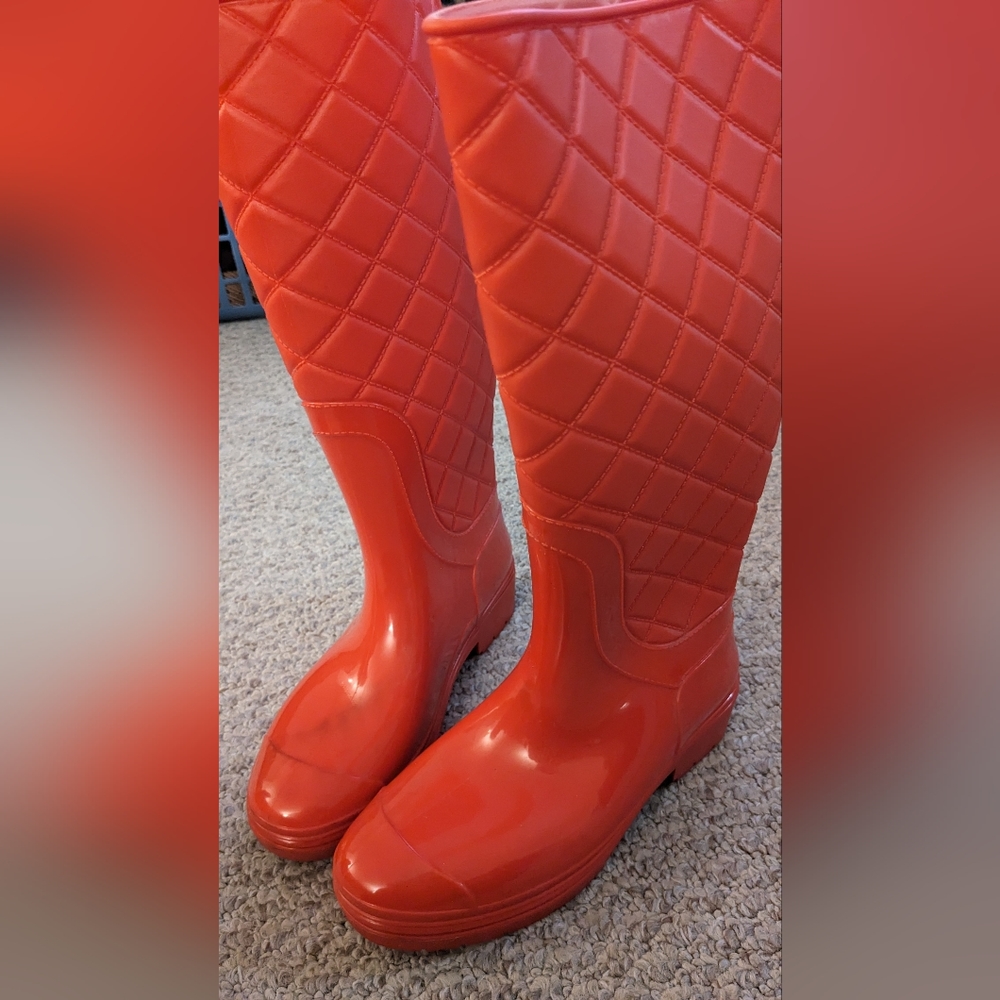 Women's rain boots